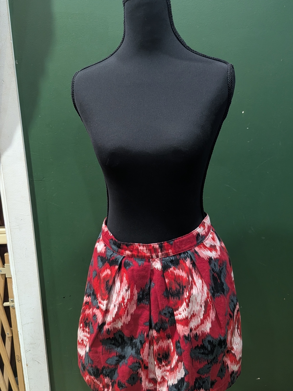 GAP Kids Red and White Floral Print Skirt